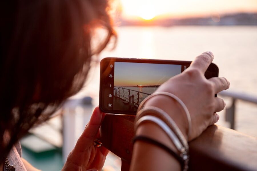 Lisbon: Tagus River Sunset Tour with Snacks and Drink - Christ the King from the river: the far-view payoff