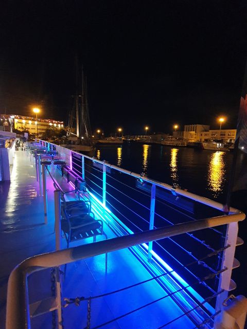 Lisbon: Tagus River Sunset Tour with Snacks and Drink - Meeting at Estação Fluvial Sul e Sueste and grabbing the best seat