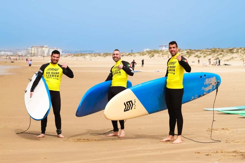 Lisbon: The Surf Instructor - surf lessons with transfer - Coaching that’s fast on the sand and constant in the water
