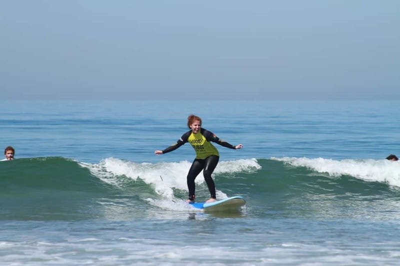 Lisbon: The Surf Instructor - surf lessons with transfer - The 3-hour schedule: what you actually get done