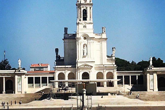 Lisbon to Porto Up to 4 Stops: Obidos, Nazare, Fatima and Aveiro - Aveiro Canals, Moliceiro Boats, and Ovos Moles