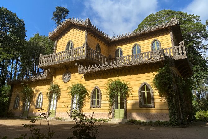 Lisbon to Sintra Pena & Regaleira guided tour in 8pax group - Quinta da Regaleira: gardens, symbols, and the Initiation Well