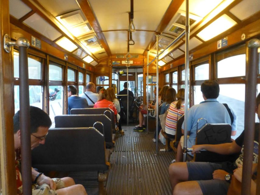 Lisbon: Tram 28 Entry Ticket & Audio Guide with 24-Hour Pass - Using the 24-hour pass after Tram 28, including Santa Justa and funiculars