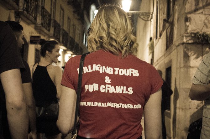 Lisbon Wild Pub Crawl - Bairro Alto at 10 pm, and why this route feels efficient