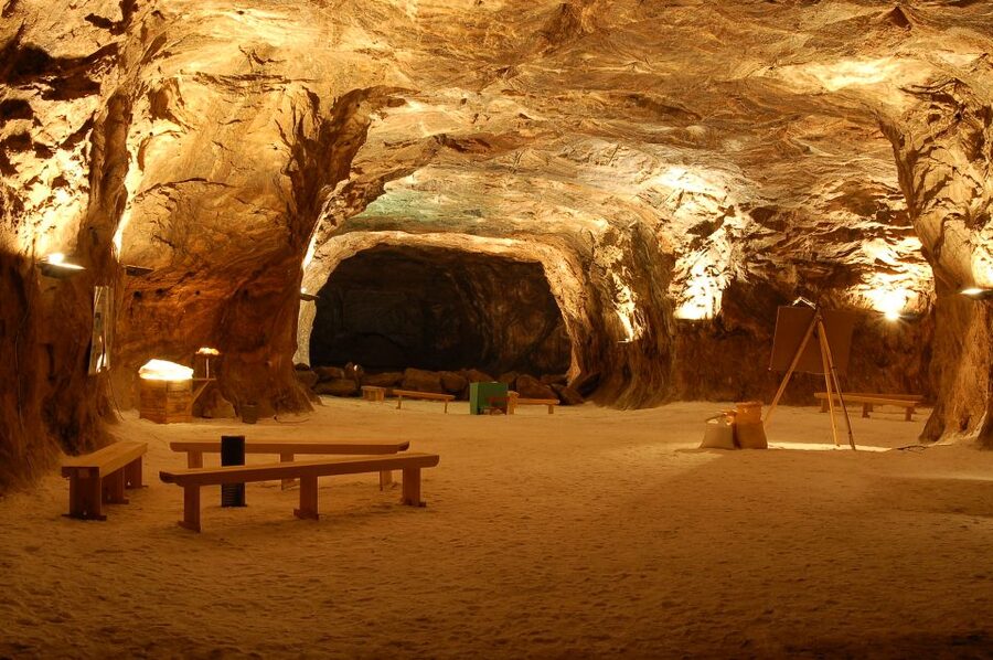Loulé: TechSalt’s Rock-Salt Mine Tour - Entering the 230-meter underground world (the lift and tunnel feel)