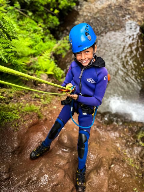 Madeira: Beginner Canyoning - Level 1 - Slides, splashdowns, and swimming in natural pools