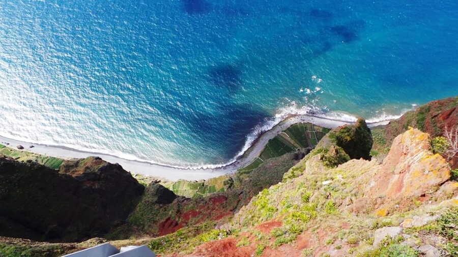 Madeira: Cabo Girão, Wine Tasting, & Serra d'Água Jeep Tour - Cabo Girão Skywalk: the 580-meter drop you see all day long