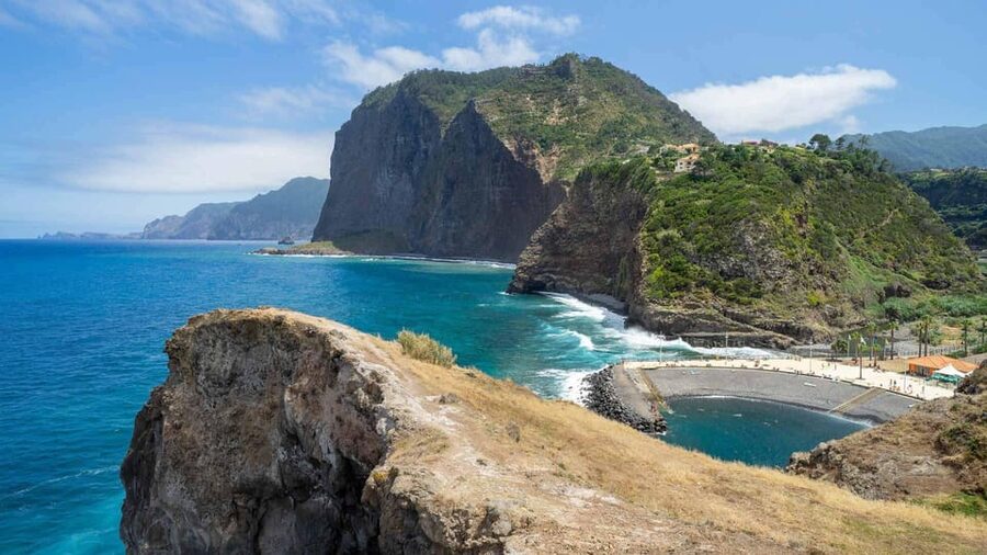 Madeira Funchal:East Tour Pico Arieiro & Santana&Laurissilva - Key Points That Make This Madeira East Tour Worth Your Time