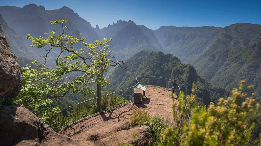 Madeira Funchal:East Tour Pico Arieiro & Santana&Laurissilva - Santana’s Thatched Triangles, Plus a Proper Village Break