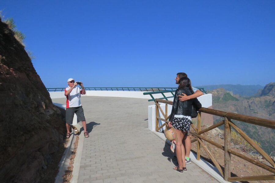 Madeira : Nun's Valleys and Pico Areeiro 4X4 Tour - Tips to enjoy the ride and get the best photos