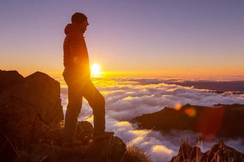 Madeira: Pico Arieiro Sunset with Stairway to Heaven Option - Pico do Arieiro stop: time for photos, hiking, and the main sunset