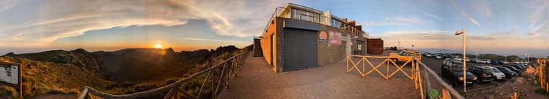Madeira: Pico Arieiro Sunset with Stairway to Heaven Option - Ninho da Manta viewpoint: a short stop with big payoff