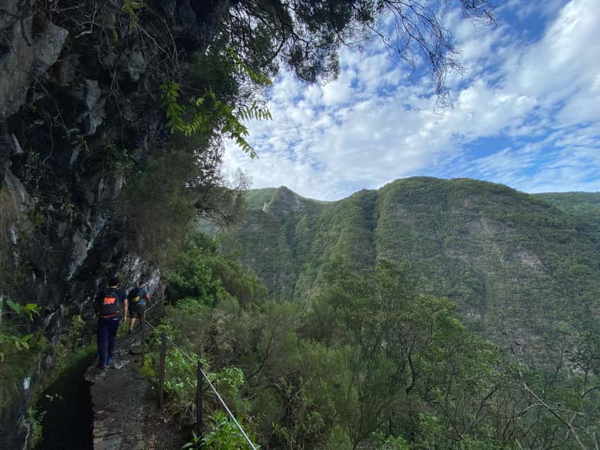 Madeira: PR 9 - Levada do Caldeirão Verde Hike Transfer - Timing your day: how the 7 hours usually plays out