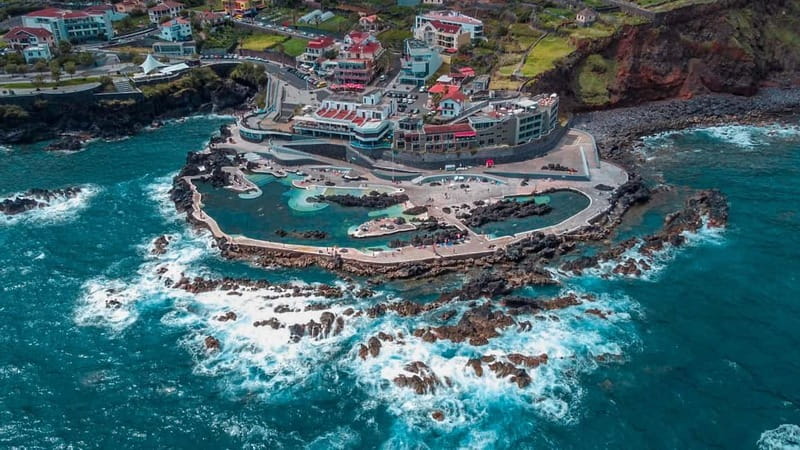 Madeira: Skywalk, Porto Moniz, Seixal, and Fanal 4WD Tour - Porto Moniz Natural Pools: swimming in lava basins, with a reality check
