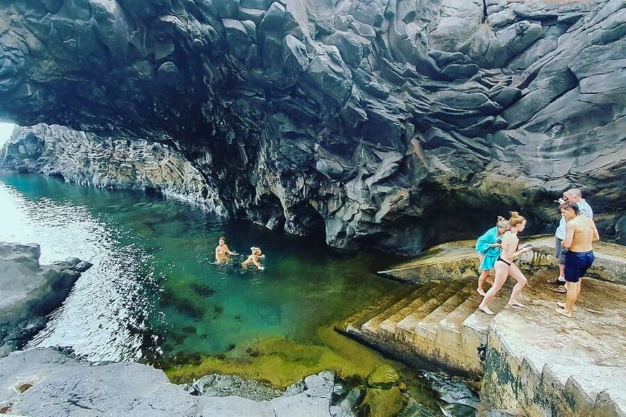 Madeira: West Side Jeep Tour with Natural Pools - Porto Moniz natural pools: lunch time plus volcanic swimming reality