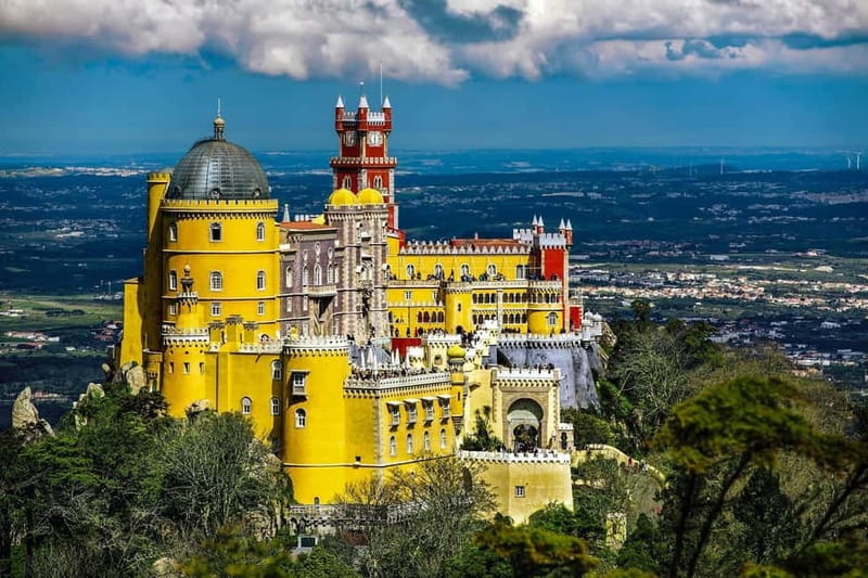 Magical Day Trip: Pena Palace, Sintra, CaboDa Roca & Cascais - Pena Palace and the Moorish Castle viewpoints you will actually remember