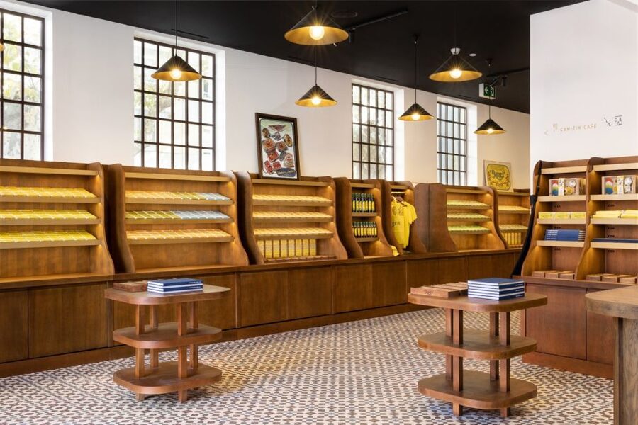 Matosinhos: Conservas Pinhais Factory Tour - Can-Tin Café tasting: sardines, wine or a soft drink, and what to notice