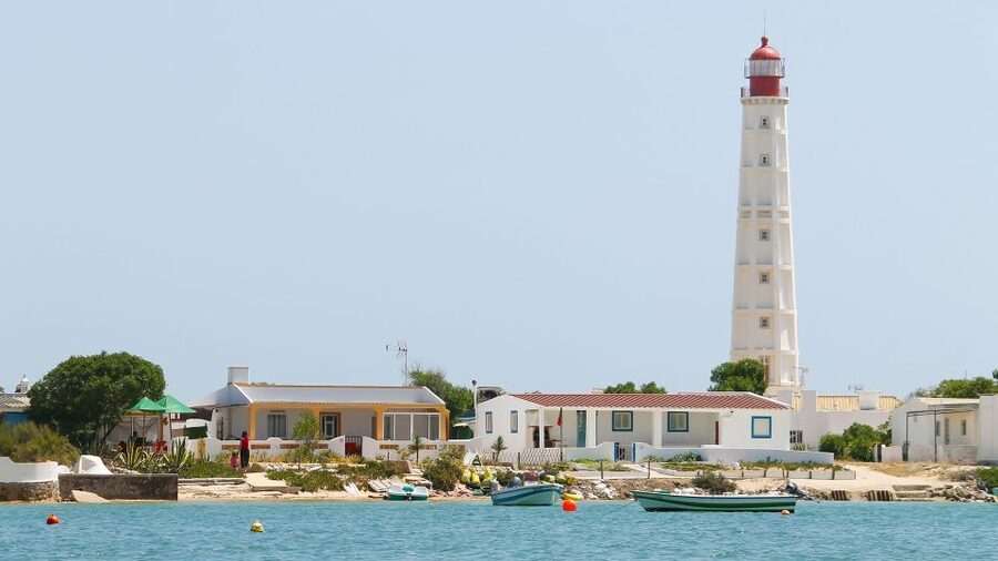 Olhão: 4-Hour Ria Formosa Islands Tour - Farol Island and the Santa Maria Lighthouse views