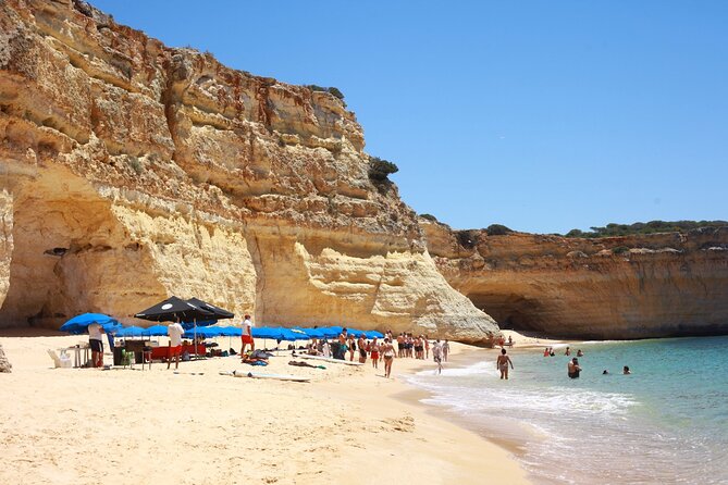 Ophelia Catamaran Cruises + Beach BBQ - Passagem costeira: cruising the cliffs and villages at a comfortable pace