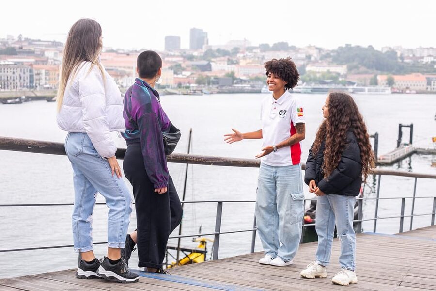 Oporto Tuk-Tuk Tour: Fast, Fun & Flexible - 1H to Full Day! - Rua das Flores and the Ribeira riverfront: the Porto postcard, explained