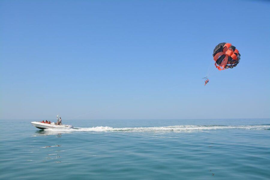 Parasailing Vilamoura - Who Should Book, and Who Should Skip