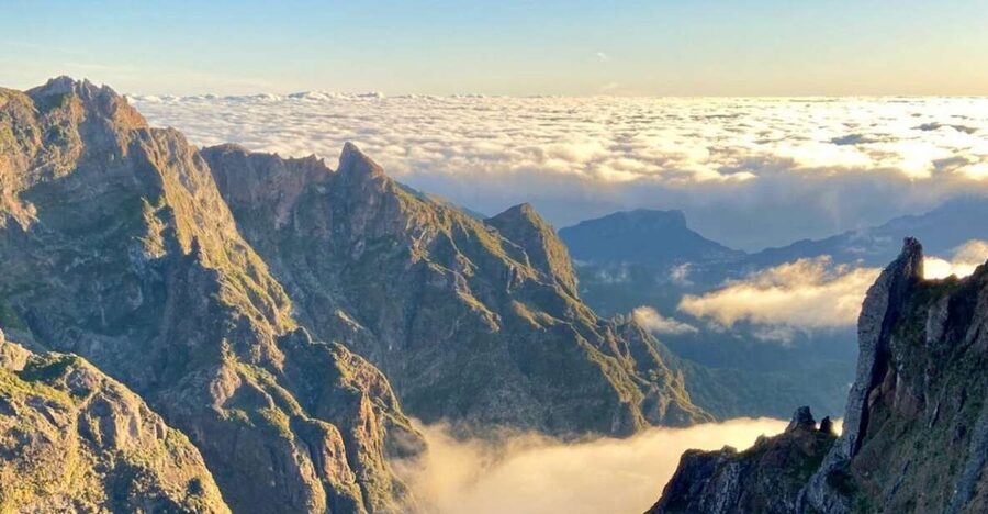 Pico Do Arieiro Pico Ruivo Sunrise or Morning Hike Transfers - Why Pico do Arieiro to Pico Ruivo Sunrise Feels Like Madeira’s Main Event