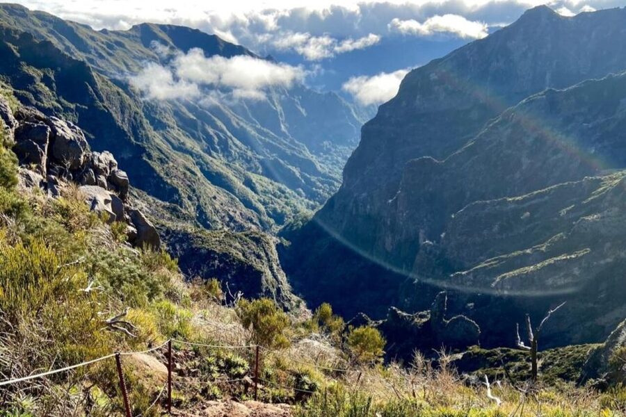 Pico Do Arieiro Pico Ruivo Sunrise or Morning Hike Transfers - Achada do Teixeira Finish: The Point Where Your Day Turns Back Into a Drive