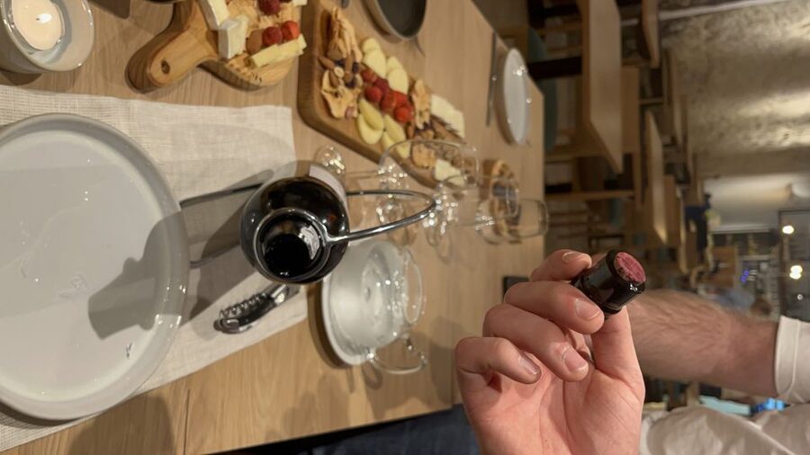 Port Wine class with 3 or 5 Port tasting and pairings - Should you book this Port wine class in Porto?