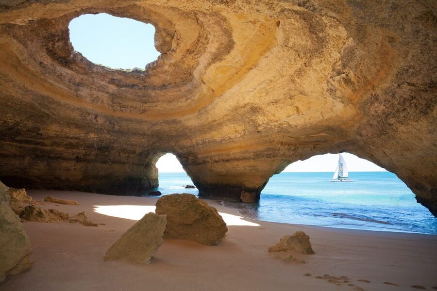 Portimao: Benagil Caves & Coastline Cruise - From Marina de Portimão to the Algarve coast, fast and simple