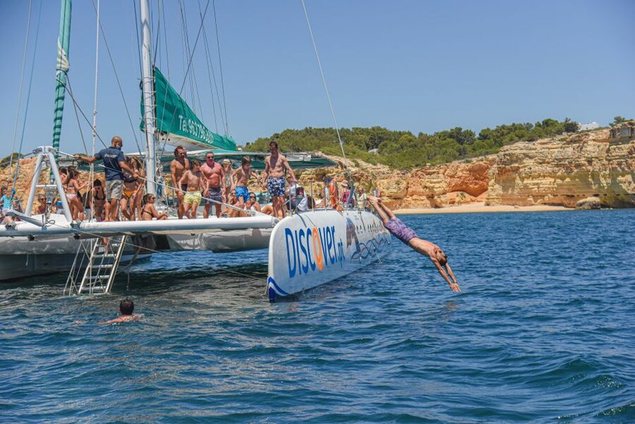 Portimao: Benagil Caves & Coastline Cruise - Praia da Rocha to Praia da Marinha, your eyes will keep doing the work