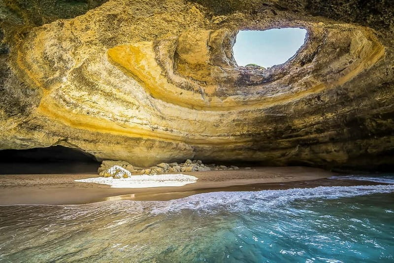 Portimão: Benagil Caves Speed Boat Tour with Sunset Option - The 90-minute ride: what you’ll see en route to Benagil