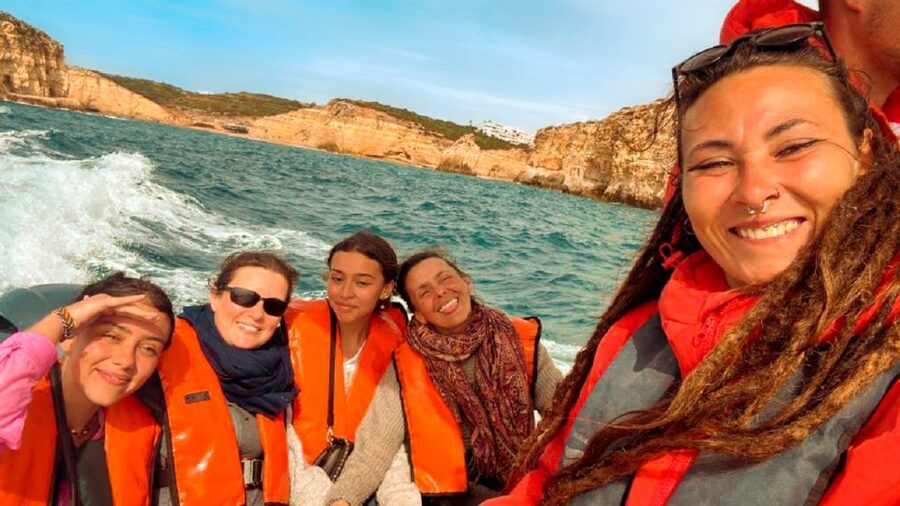 Portimão: Carvalho & Marinha Beach, Benagil Cave Boat Tour - Ferragudo Castle, the first big photo moment