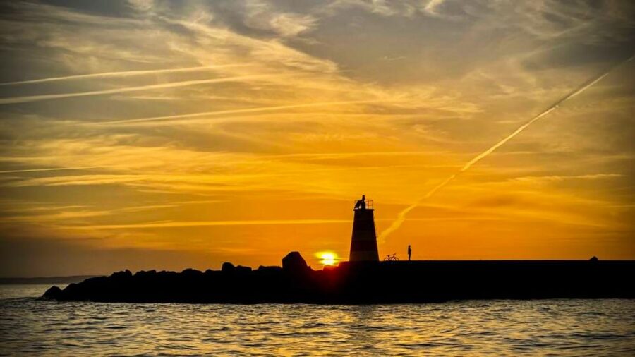 Portimão: Sunset Cruise to Benagil Cave - Sunset on the Atlantic: Portimão Dock, Coast Views, and Alfanzina Lighthouse