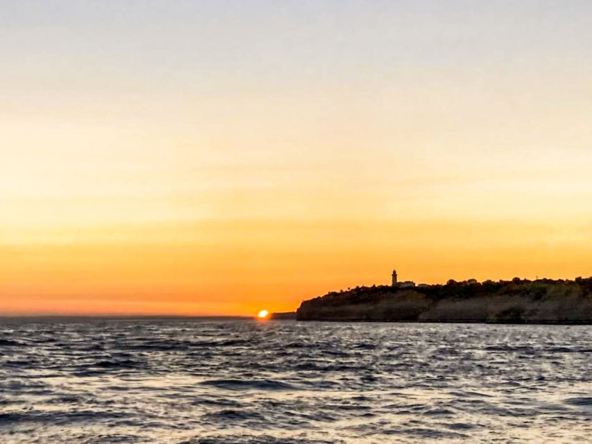 Portimão: Sunset Cruise to Benagil Cave - FAQ