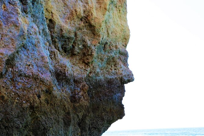 Portimão to Benagil: Adrenaline Wave 90 Minutes Cave Tour - Guides are a big part of the value, and the reviews prove it