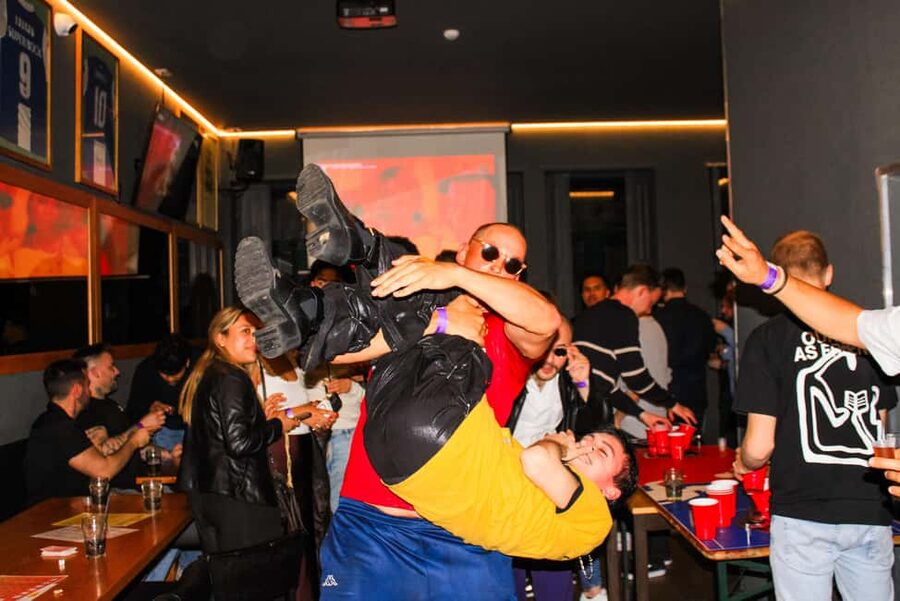 Porto: 4 Bar Pub Crawl, 7 Drinks, & Skip-the-Line Club Entry - Drinking Games That Actually Work for New Friends