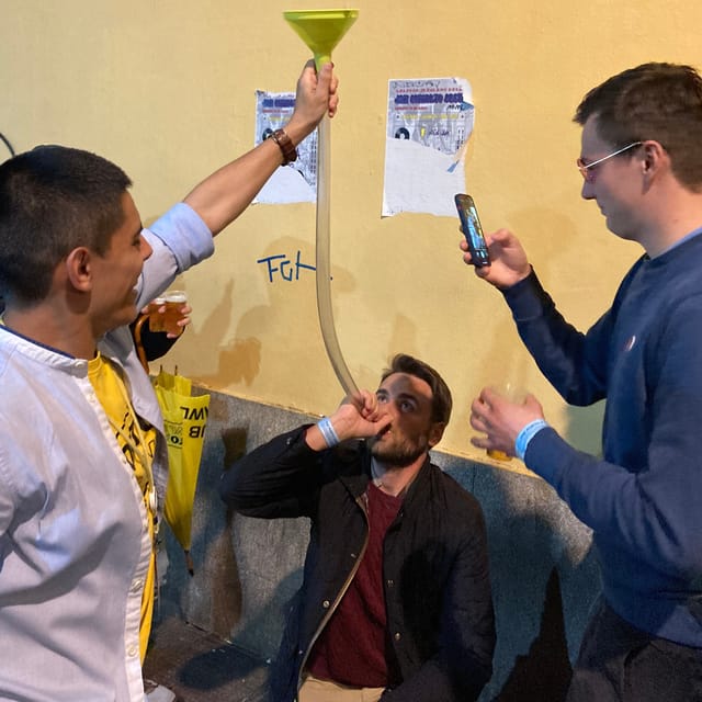 Porto: 4 Bar Pub Crawl, 7 Drinks, & Skip-the-Line Club Entry - What the Club VIP Entry Means in Real Life