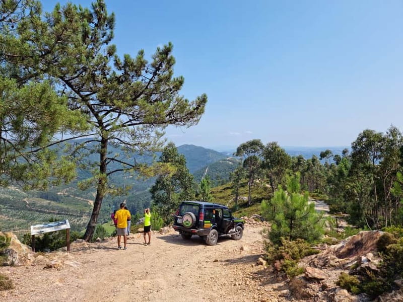 Porto: 4x4 Mountain Tour - The Local Bar Aperitif: One Drink, Proper Mountain Break