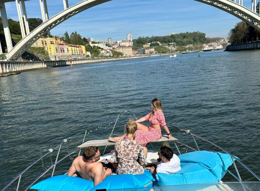 Porto: 6 Bridges Cruise, Welcome Drink & Sunset Option - Six Bridges from the Douro, not from a postcard