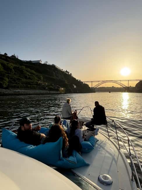 Porto: 6 Bridges Cruise, Welcome Drink & Sunset Option - Marina da Afurada meeting point, and why Uber timing matters