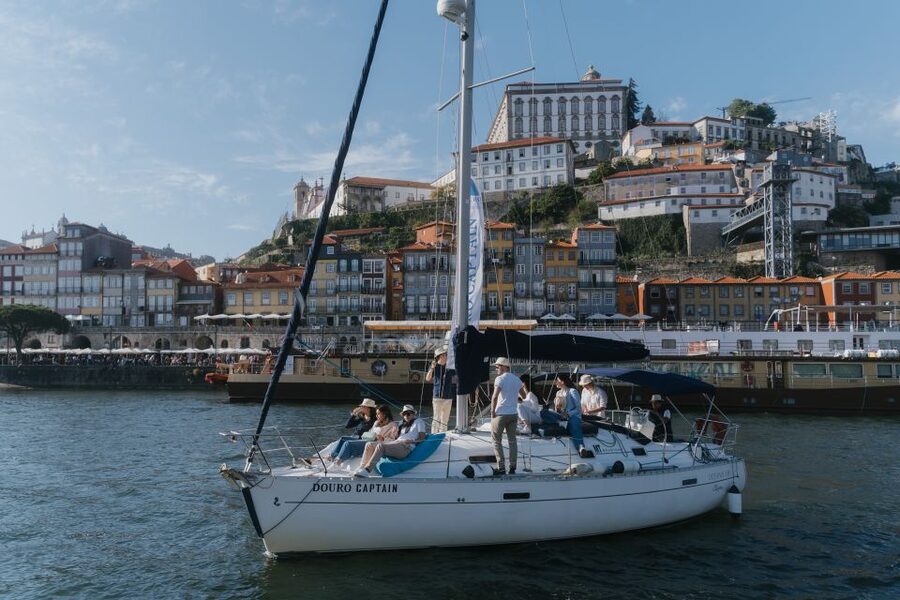 Porto: Charming Sailboat Cruise with Port Wine,Sunset Option - Arrábida Bridge and Serra do Pilar: The Route Opens Up Fast