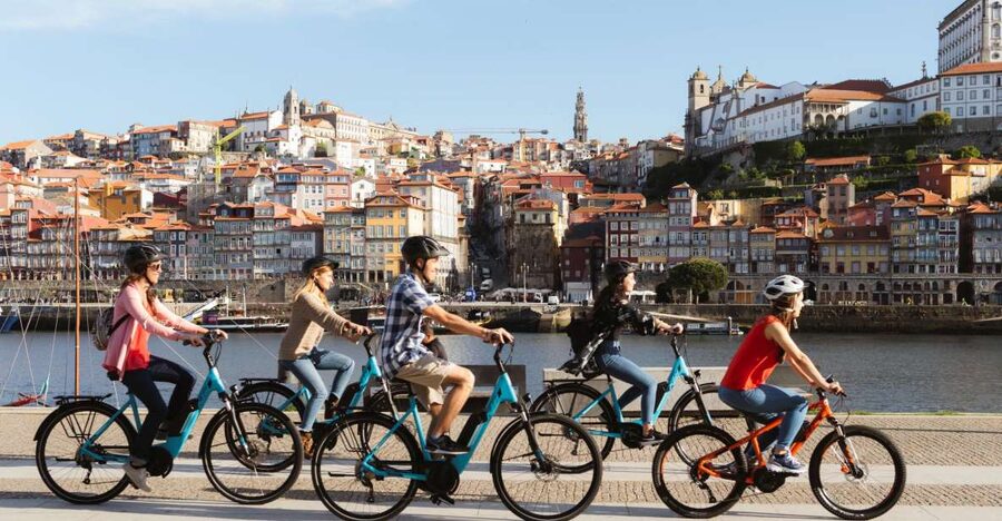 Porto: City Highlights 3-Hour Guided Electric Bike Tour - Why Porto by e-bike beats walking on a tight schedule