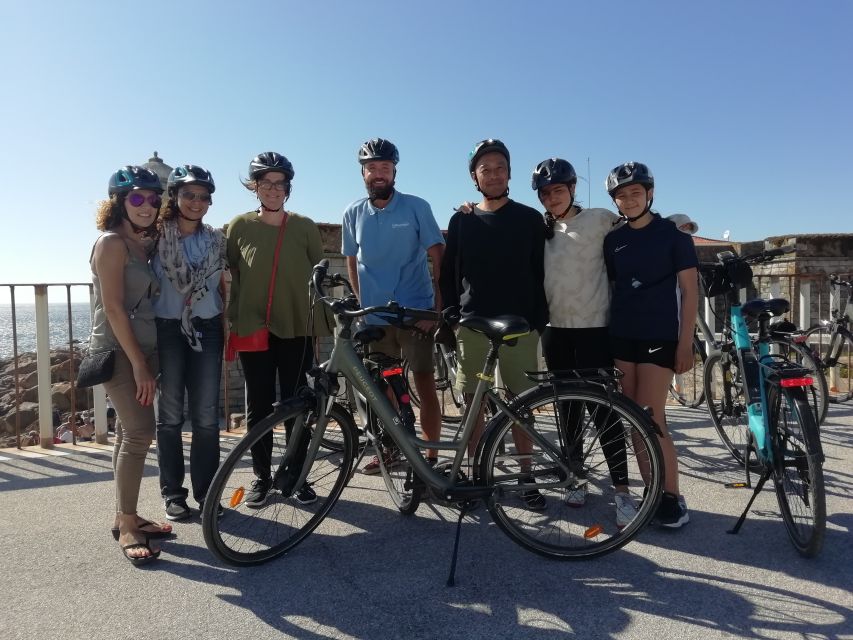 Porto: City Highlights 3-Hour Guided Electric Bike Tour - Meeting at Bluedragon City Tours, then getting your bearings fast
