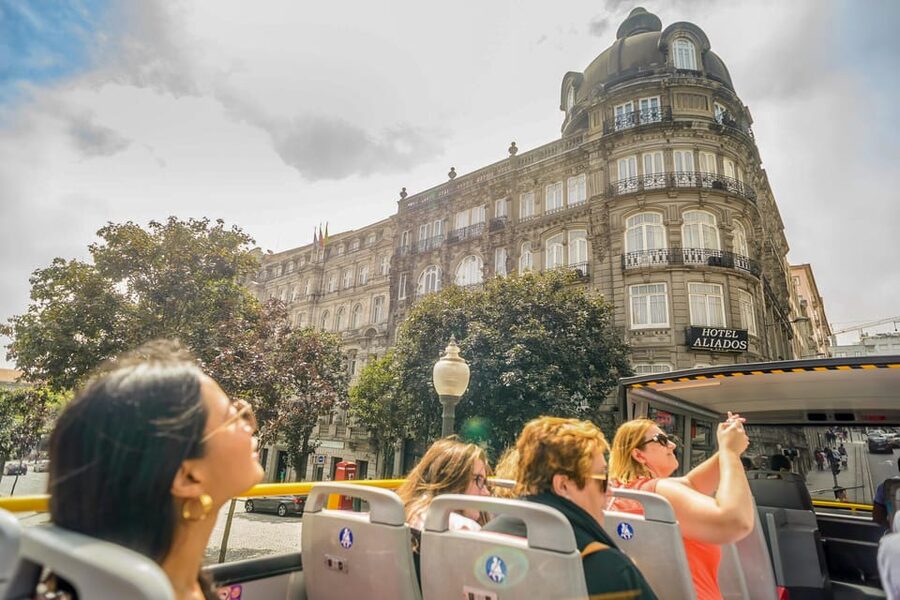 Porto: City Sightseeing Hop-On Hop-Off Bus Tour - Audio Guide Reality Check: What to Listen For, and How to Not Miss Stops