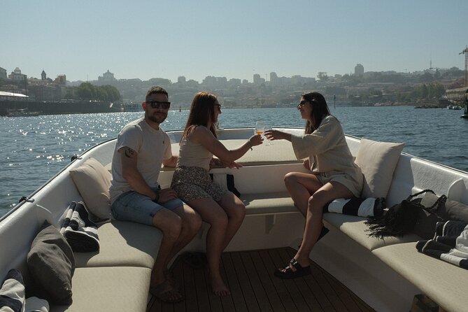 Porto: Douro River Boat Cruise with Port Wine and Snacks - Dom Luís I Bridge and Porto’s Older Sights, Seen the Best Way