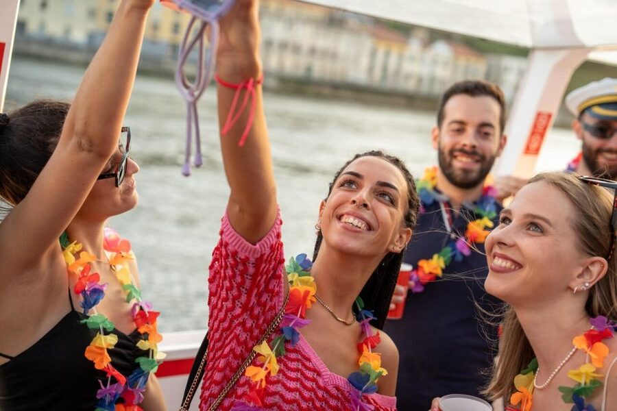 Porto: Douro River Party Boat with Sunset Option & 6 Bridges - Who This Porto Douro Party Boat Fits Best