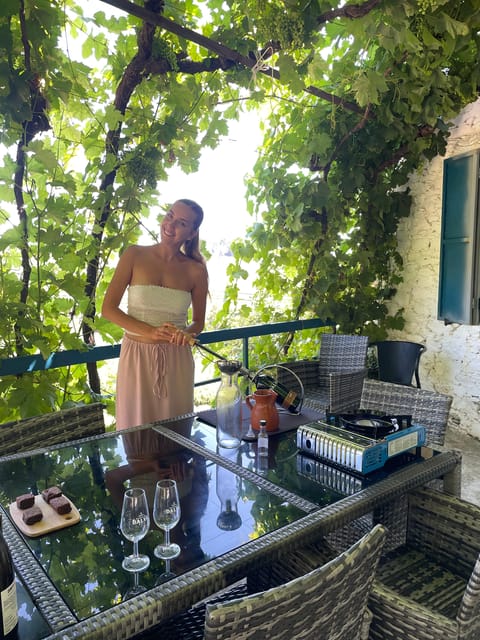 Porto: Douro Valley Wine Tour with a Sommelier & Boat Trip - From Porto to Vinho Verde, with a Sommelier at the Wheel