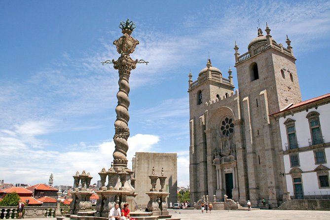 Porto Essential Walking Tour - Inside the Big Names: Catedral do Porto, Igreja de San Francisco, and Palácio da Bolsa
