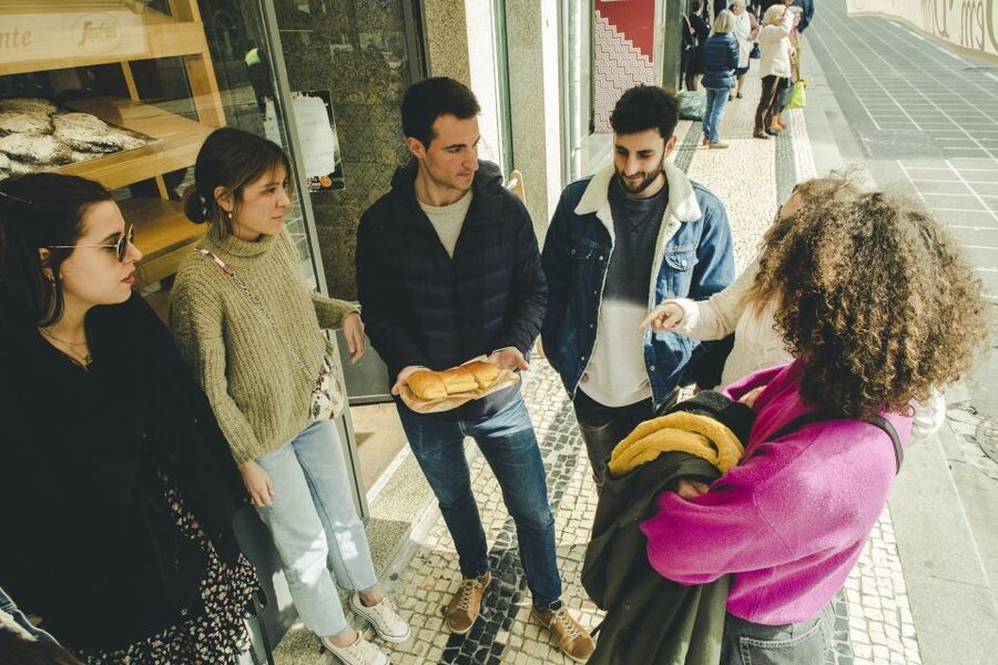 Porto: Evening Local Food Crawl with Drink Pairings - The group vibe: small, social, and good for solo travelers