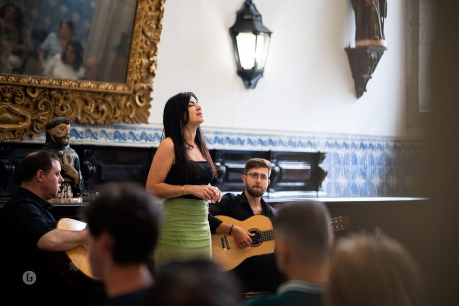 “Porto: Fado Show with Guided Tour in a Historic Monastery” - The guided monastery tour at São Bento da Vitória
